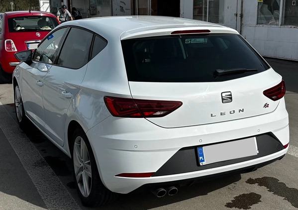 Seat Leon cena 65000 przebieg: 49777, rok produkcji 2018 z Warszawa małe 379